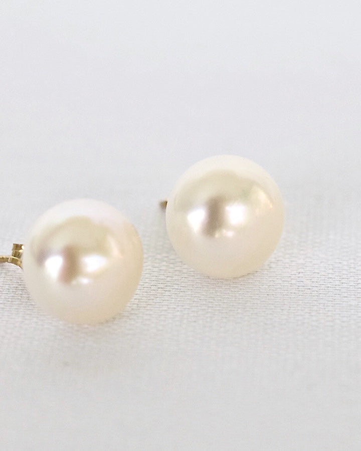 Baroque Freshwater Pearl Stud Earrings - MILK VELVET PEARLS