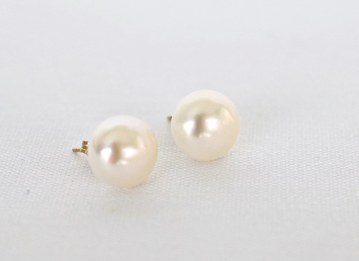 Baroque Freshwater Pearl Stud Earrings - MILK VELVET PEARLS