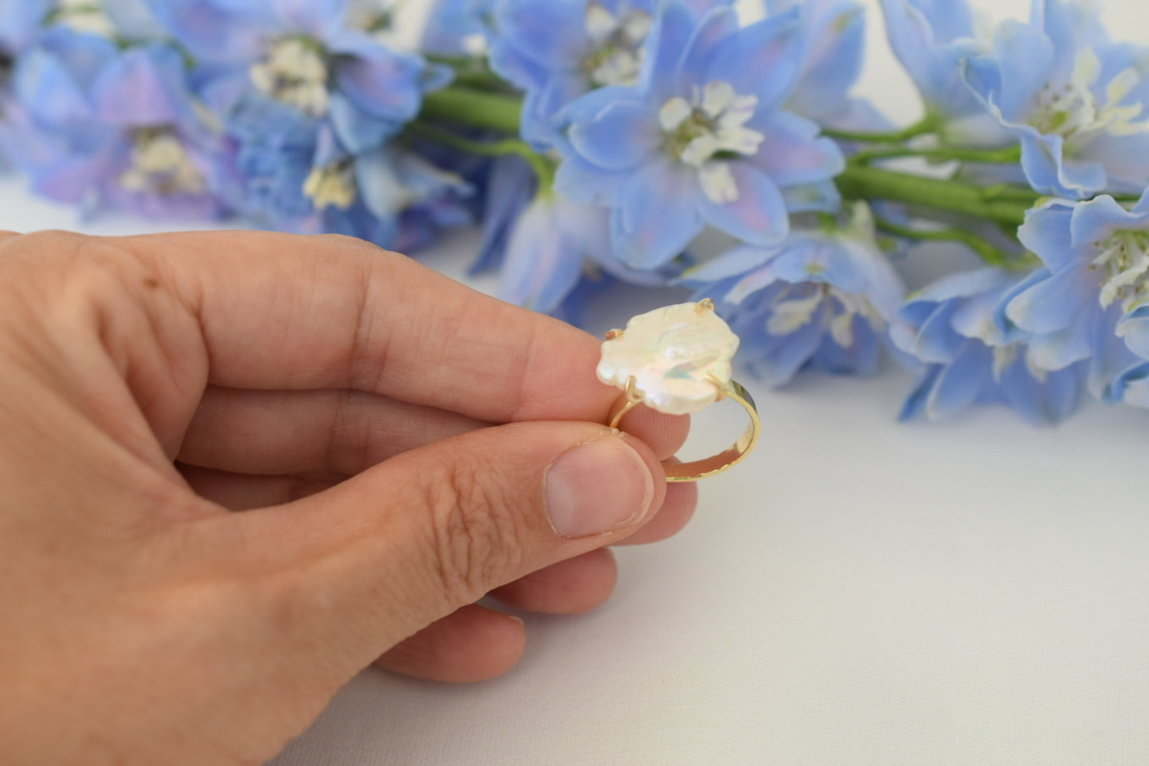 Lily Blossom - Dainty Keshi Pearl Ring, 14k gold filled - MILK VELVET PEARLS