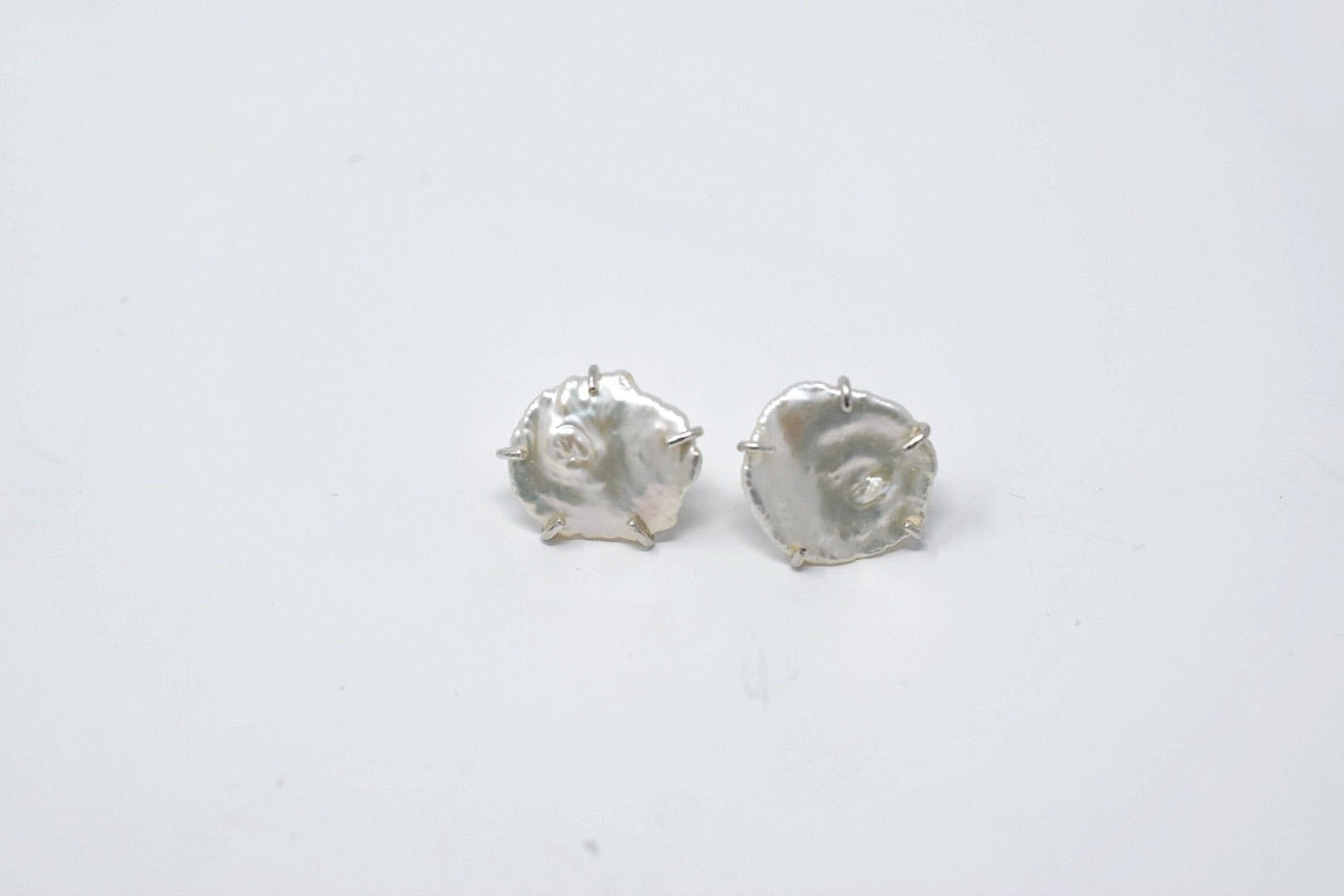 Lilies of the Field Earrings: Sterling Silver - MILK VELVET PEARLS