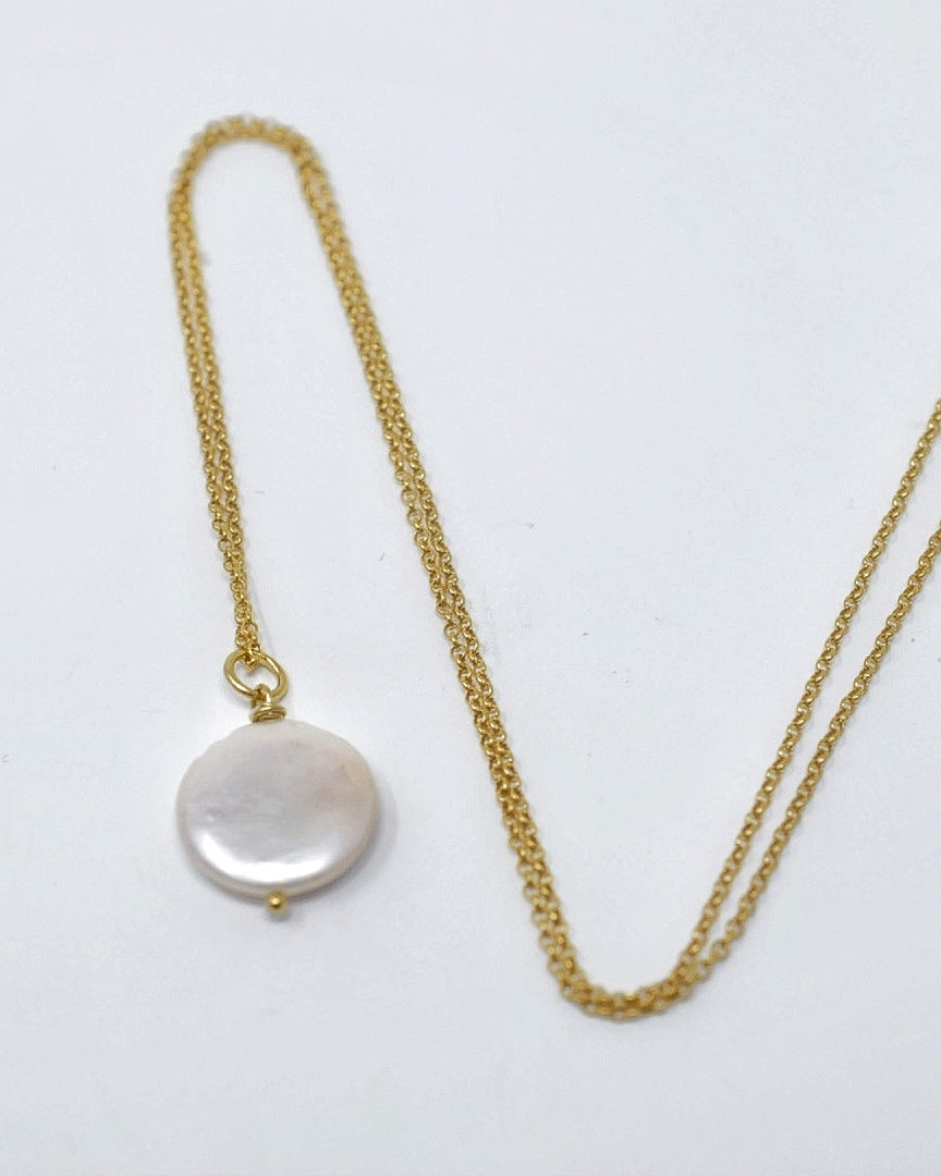 Gold Coin Pearl Necklace - MILK VELVET PEARLS