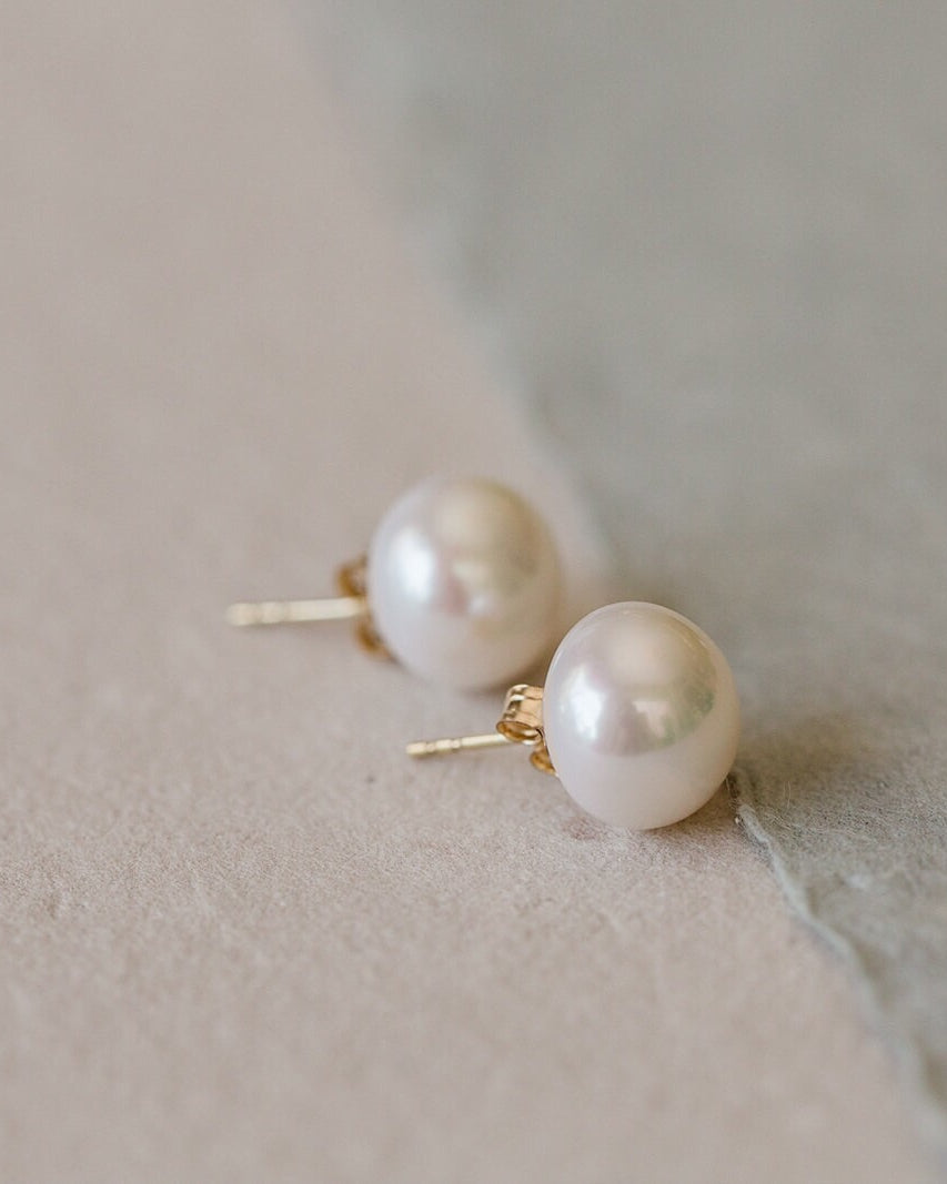 Baroque Freshwater Pearl Stud Earrings - MILK VELVET PEARLS