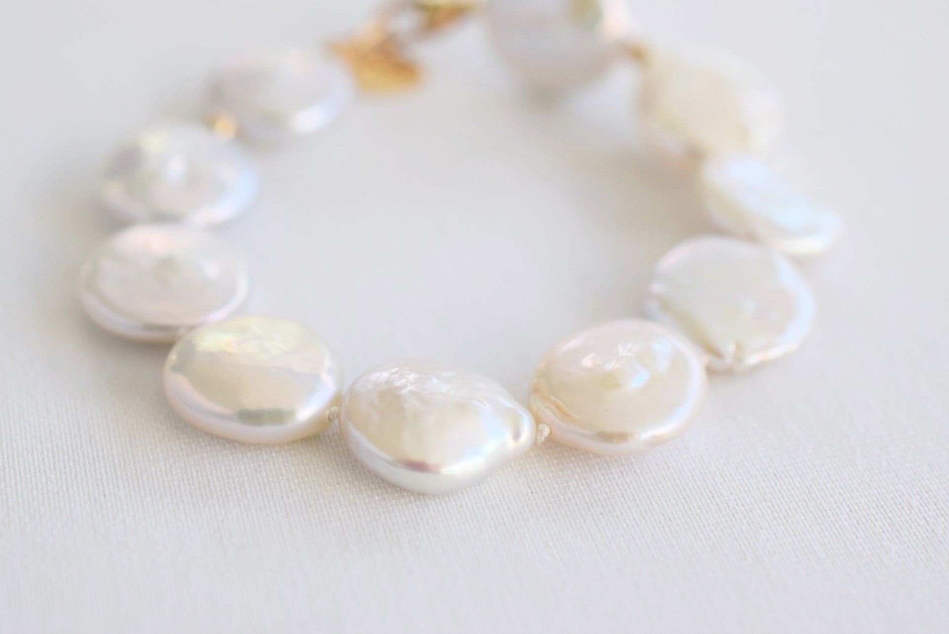 Large Coin Pearl Bracelet - MILK VELVET PEARLS