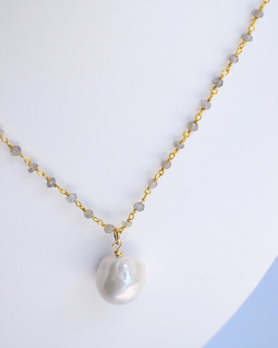 Precious Jewels Necklace - MILK VELVET PEARLS