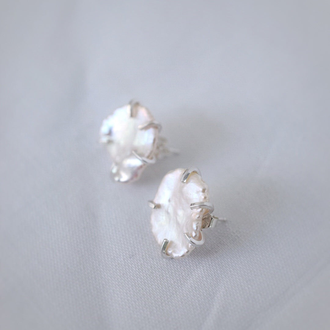 Lilies of the Field Earrings: Sterling Silver - MILK VELVET PEARLS