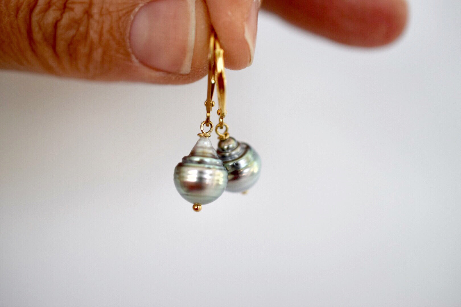 DELIGHTED: Tahitian Pearls Earrings - MILK VELVET PEARLS