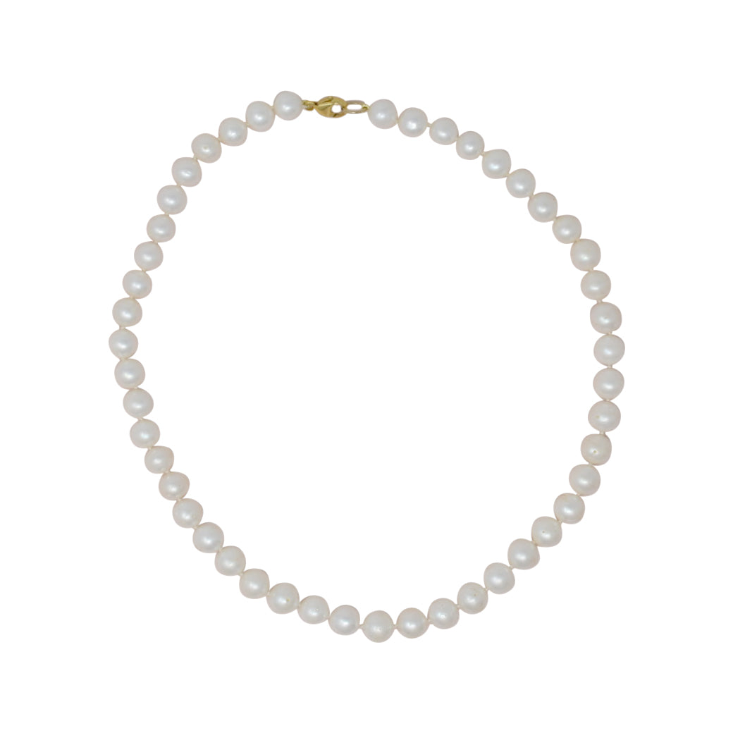 Beholden - Classic Pearl Strand Necklace - MILK VELVET PEARLS