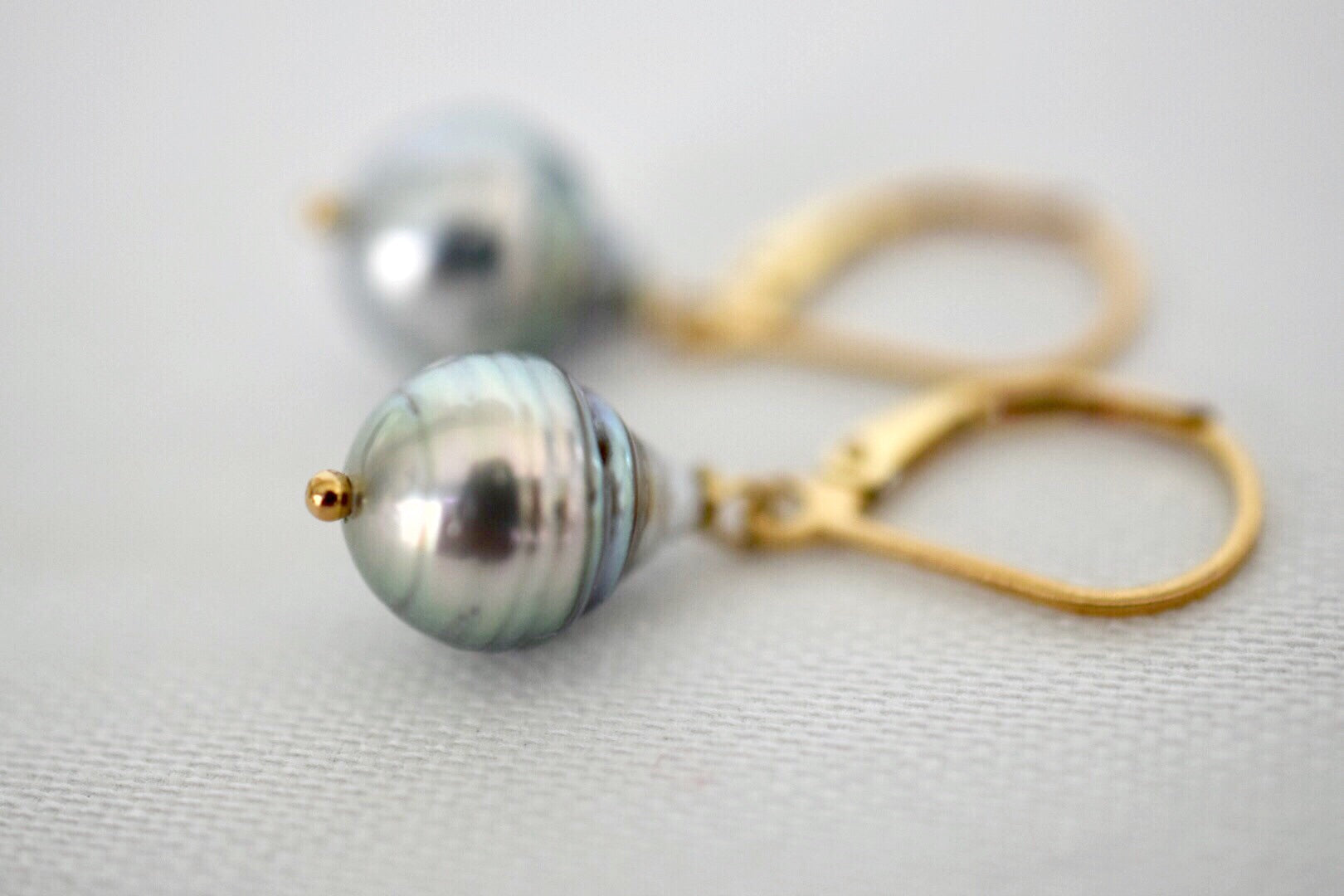 DELIGHTED: Tahitian Pearls Earrings - MILK VELVET PEARLS