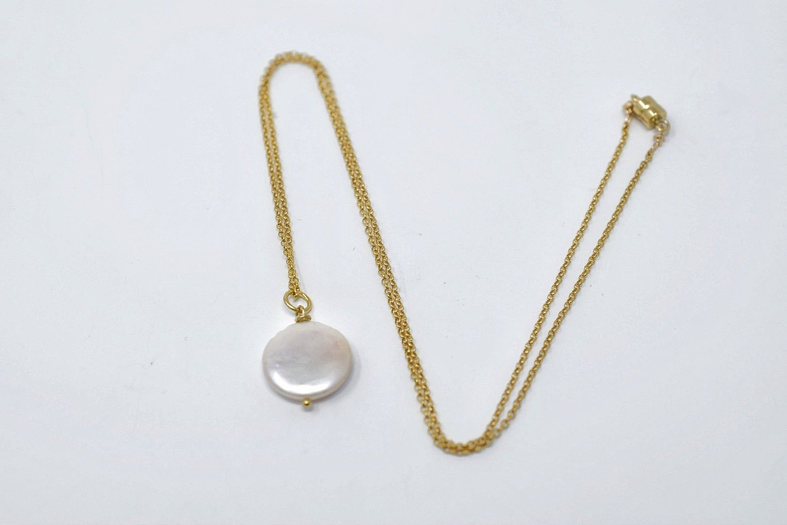 Gold Coin Pearl Necklace - MILK VELVET PEARLS